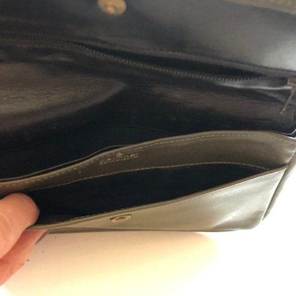 Baronet Vintage Olive Green Leather Wallet - Picture 6 of 10